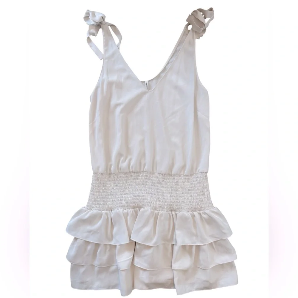 Amanda Uprichard Zita dress in Ivory size small excellent condition from Revolve - Picture 2 of 6